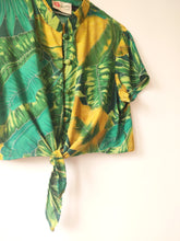 Load image into Gallery viewer, Vintage Aloha Tie Crop Tops